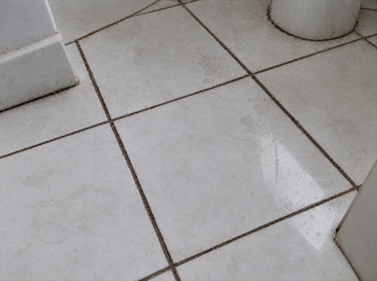 Dark stained grout